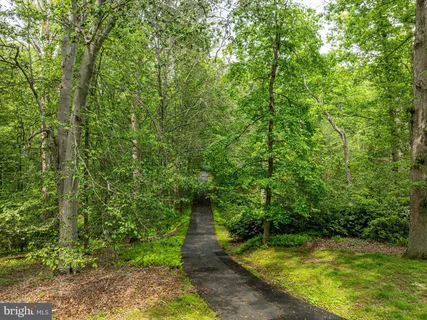 $1,950,000 | 10611 Allenwood Lane, Great Falls, VA 22066