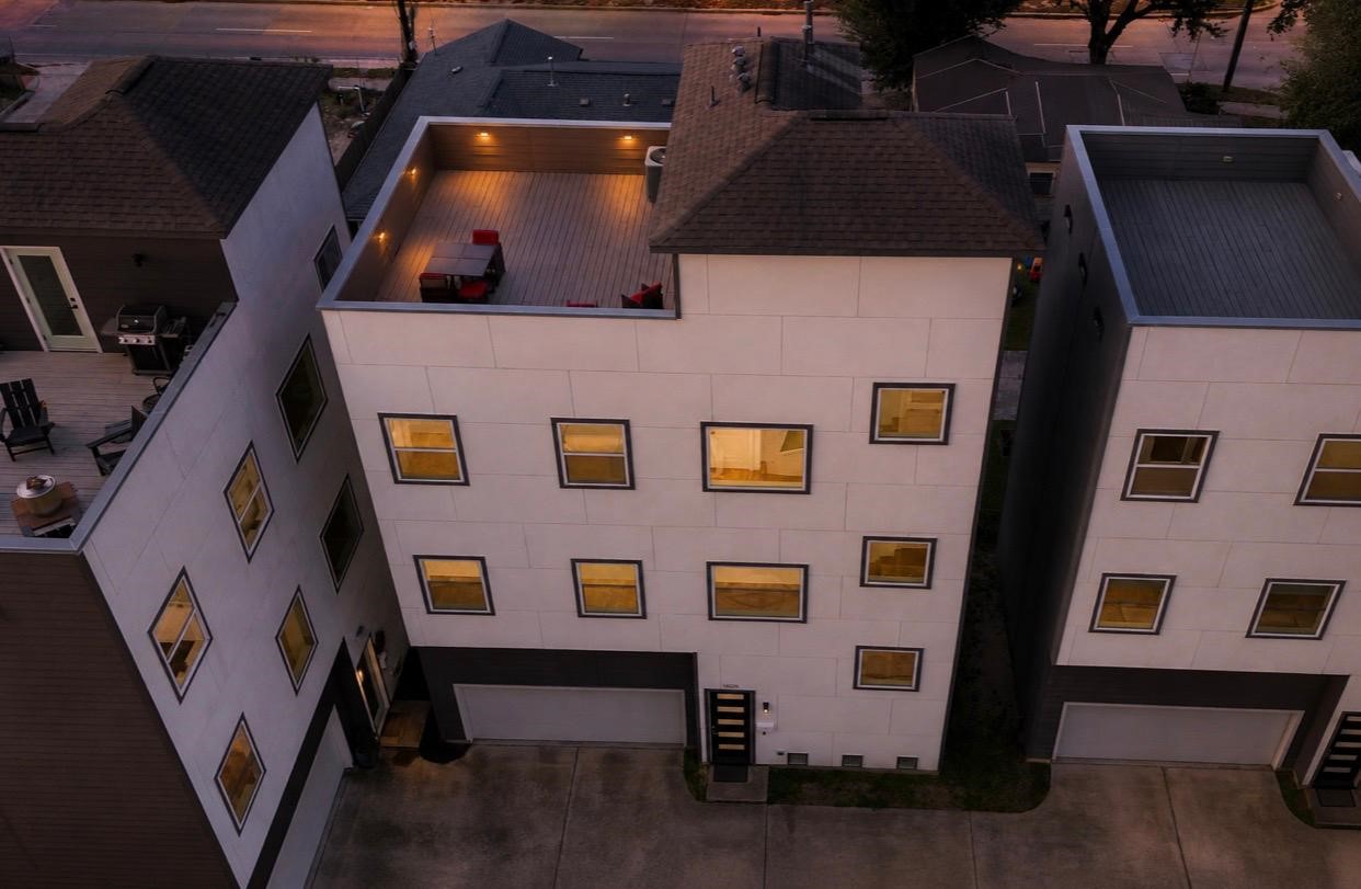 1628 West 24th Street Houston, TX 77008 - Photo 1 of 41 Enjoy evenings on your private, oversized rooftop deck! Incredible views of the city!