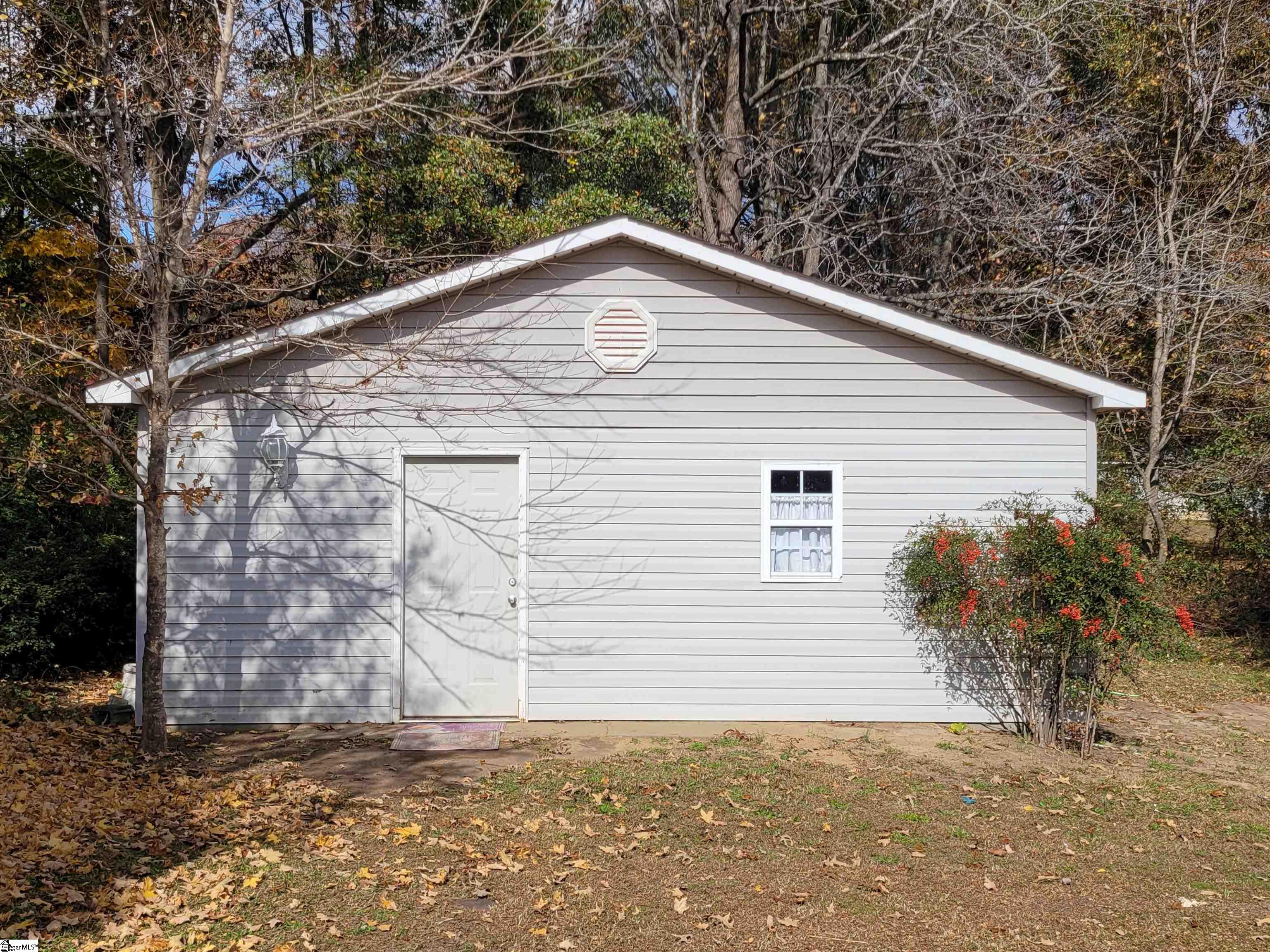 109 Lockaby Road Pelzer, SC 29669 - Photo 33 of 36