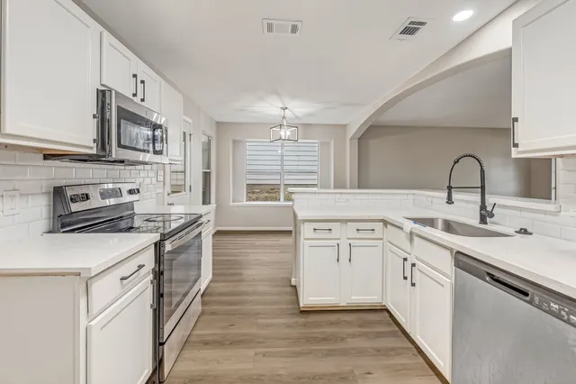 $197,500 | 5445 North Buffalo Circle, Willis, TX 77378