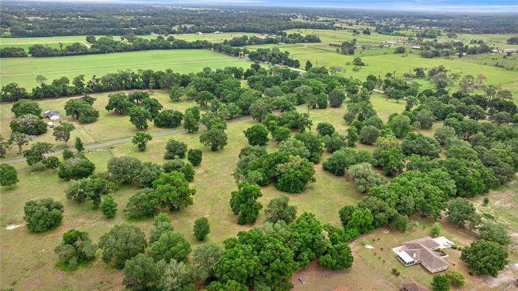 329 West Reddick Reddick, FL 32686 - Photo 7 of 10