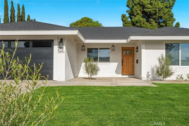 $1,400,000 | 2201 East Oakmont Avenue, Orange, CA 92867