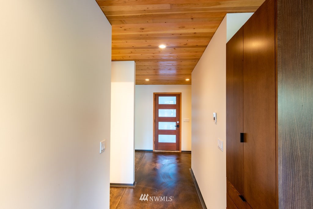 39 Bitterbrush Road Winthrop, WA 98862 - Photo 18 of 40 a view of hallway with wooden floor