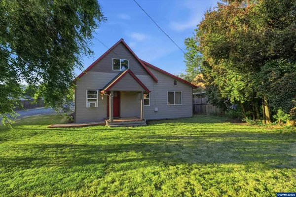 $325,000 | 4200 Long Street, Sweet Home, OR 97386