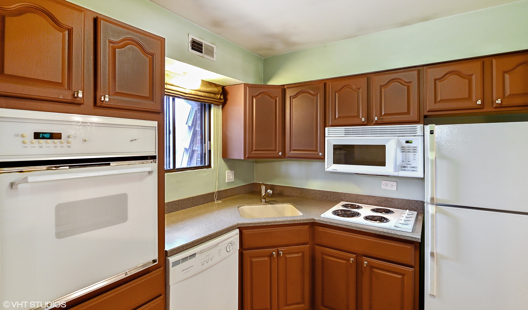 516 Timber Ridge Drive, Unit 308 Carol Stream, IL 60188 - Photo 5 of 15