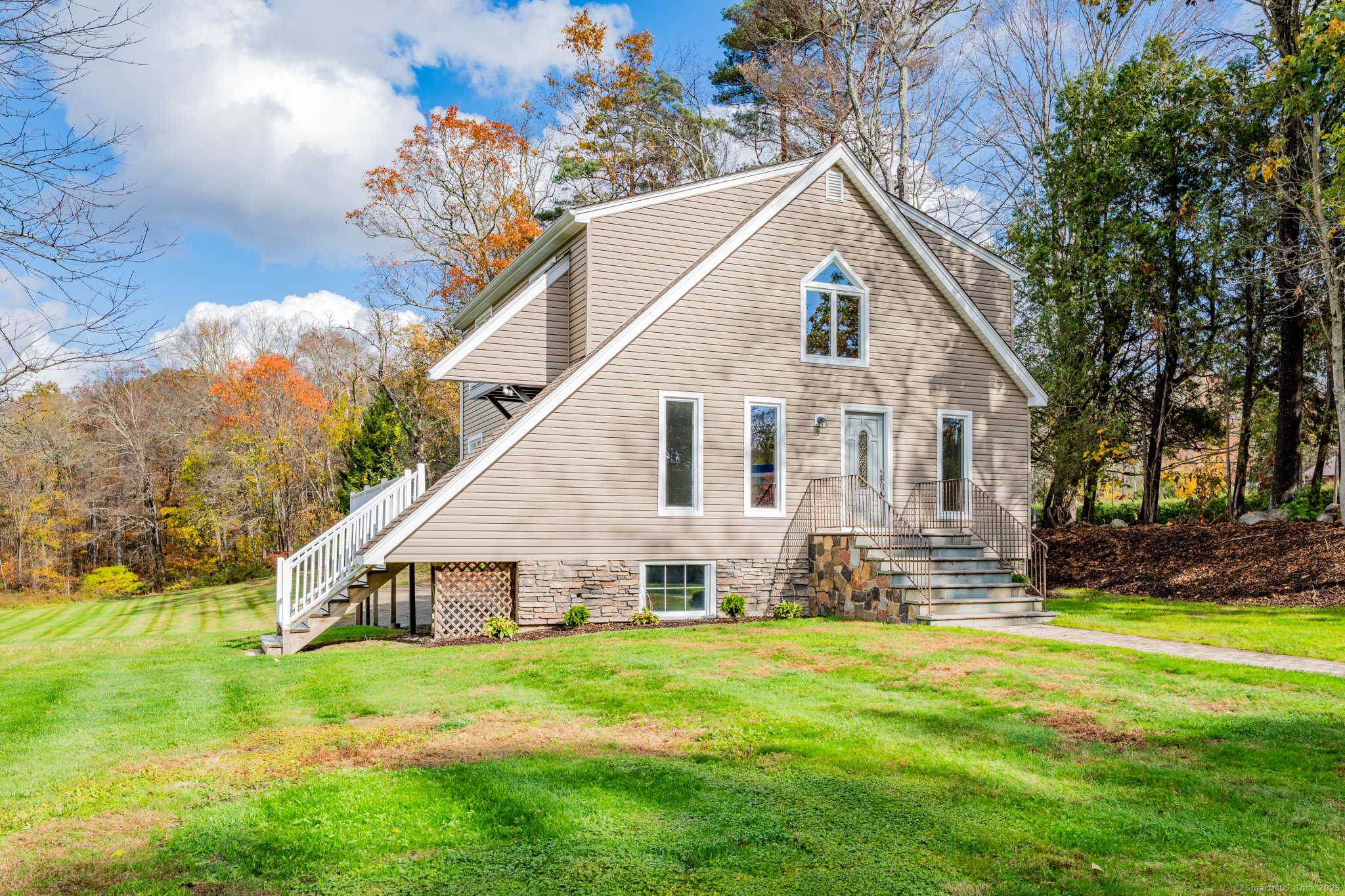 15 Lynns Corner Road Woodbury, CT 06798 - Photo 1 of 1