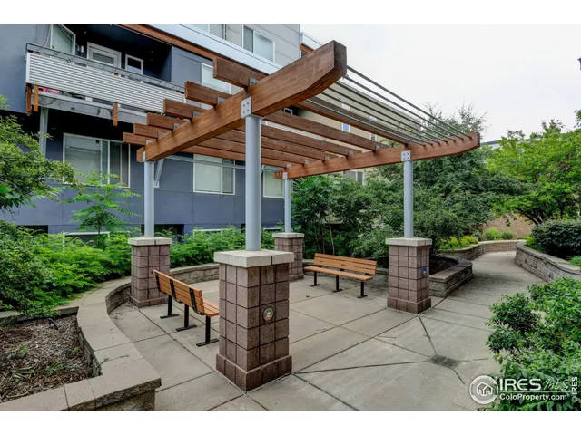 a view of outdoor space yard and patio