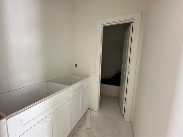 a view of utility room