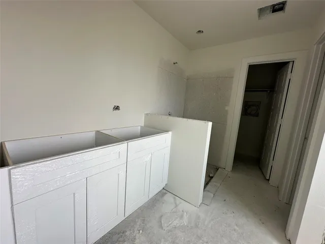 a view of livingroom with workspace