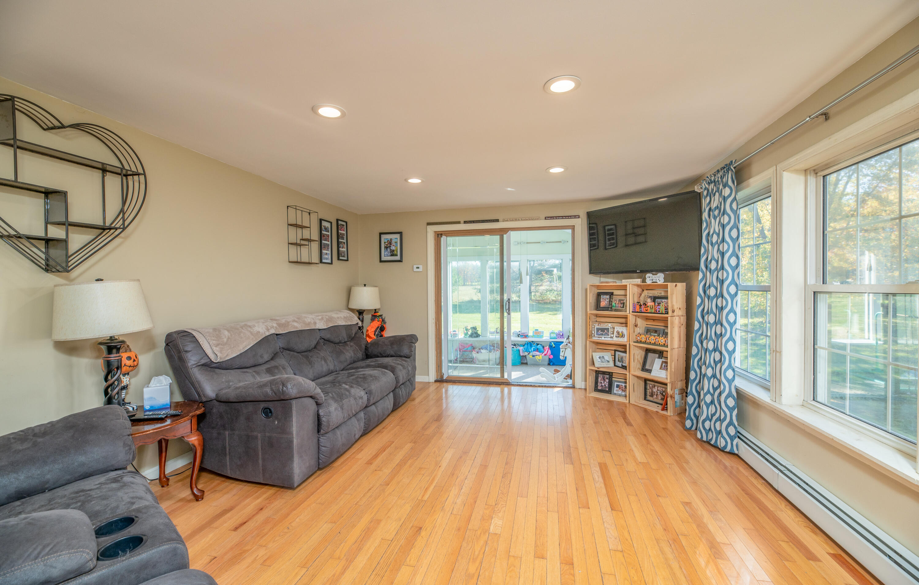 727 Snakeroot Road Pittsfield, ME 04967 - Photo 8 of 16 Interior20