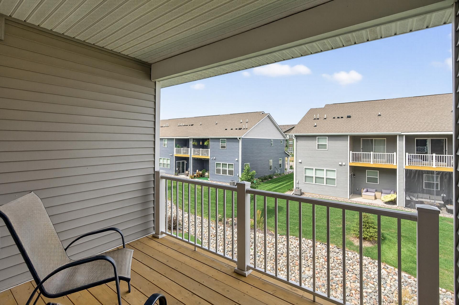 11205 Balsam Pointe Trail Dayton, MN 55327 - Photo 18 of 33