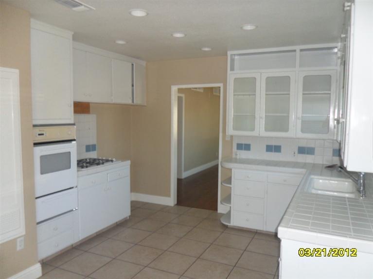 1131 South Rupert Avenue Reedley, CA 93654 - Photo 3 of 7 Gallery Image 3