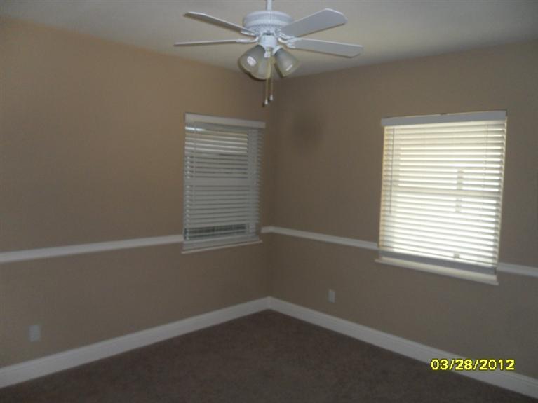 1131 South Rupert Avenue Reedley, CA 93654 - Photo 5 of 7 Gallery Image 5