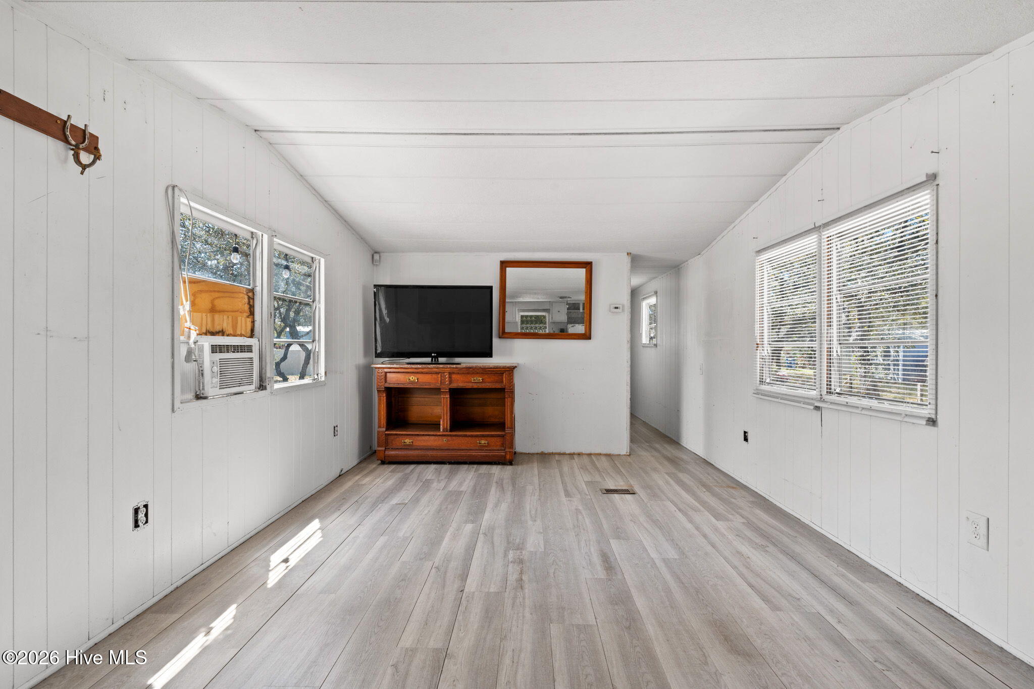 2423 Pin Fish Street Southwest Supply, NC 28462 - Photo 4 of 22 6-web-or-mls-cammediallc.com (11 of 20)