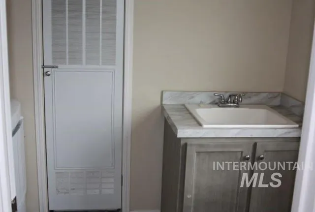 $365,000 | 5893 Remington, Mackay, ID 83251