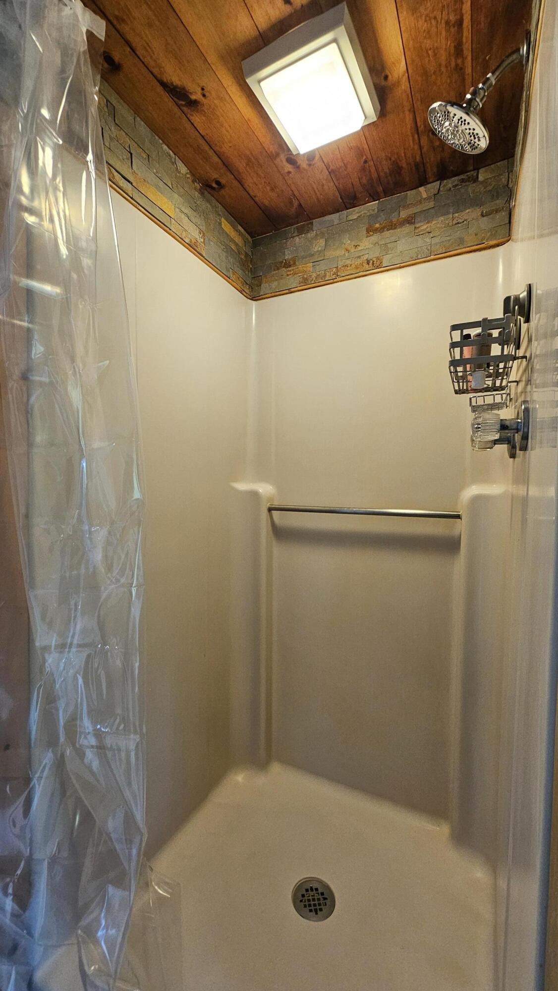 271 Bigelow Road St. Albans, ME 04971 - Photo 38 of 60 Shower