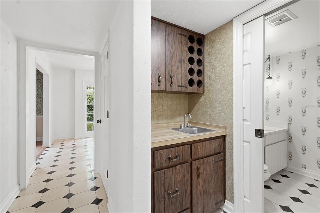 1840 Salem Court Dunedin, FL 34698 - Photo 14 of 64 a bathroom with a sink a toilet and shower