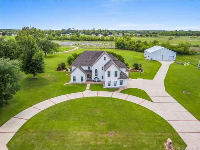 $799,000 | 181 Par Road 4114, Lake Charles, LA 70607