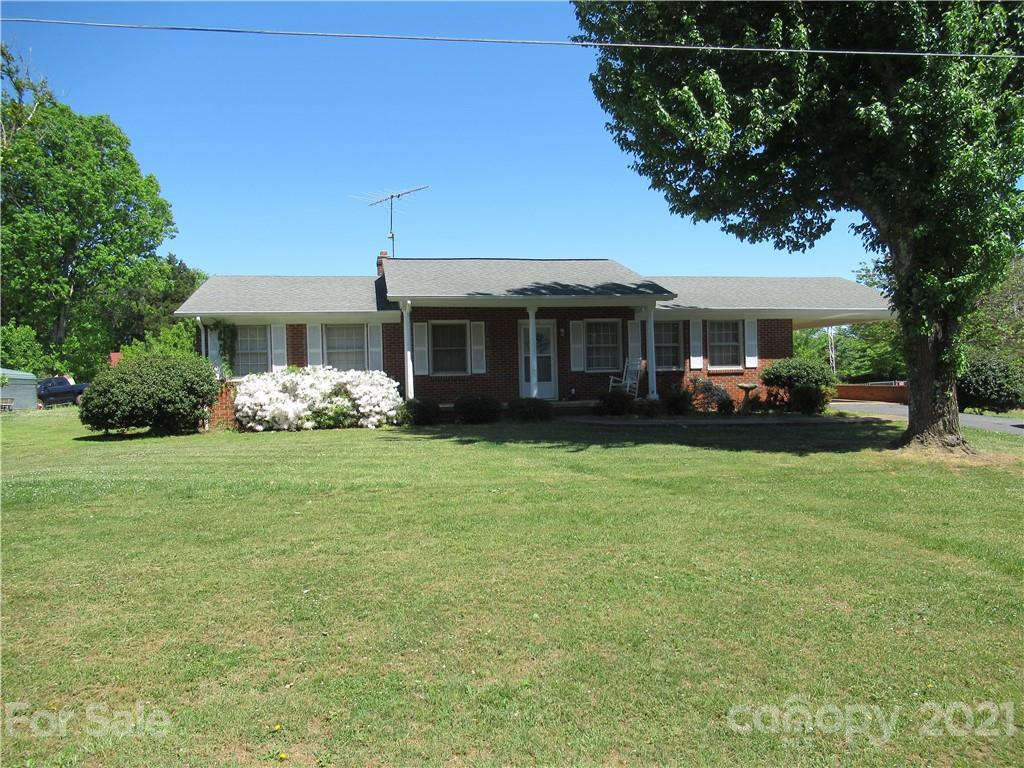 818 Setzer Drive Conover, NC 28613 - Photo 1 of 26 Gallery Image 1