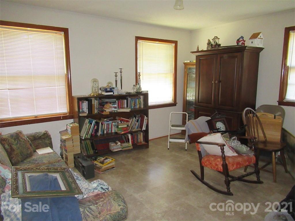 818 Setzer Drive Conover, NC 28613 - Photo 20 of 26 Gallery Image 20