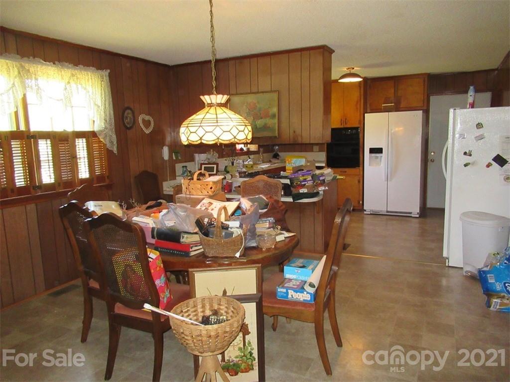 818 Setzer Drive Conover, NC 28613 - Photo 5 of 26 Gallery Image 5