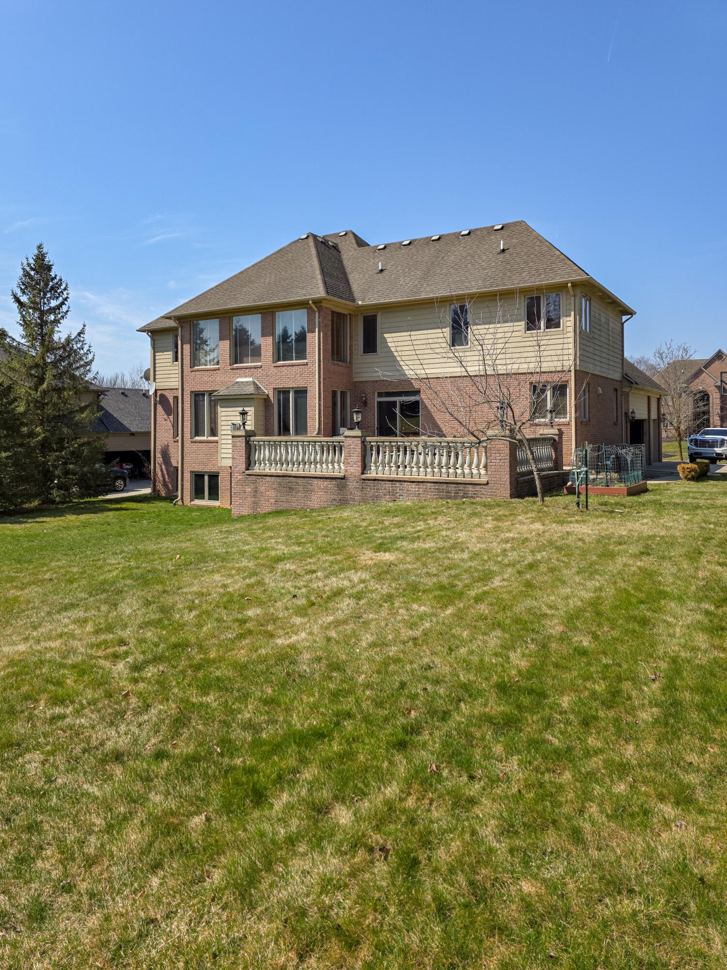 1053 Autumnview Drive Rochester, MI 48307 - Photo 7 of 52 Hazelhoff Edit-158