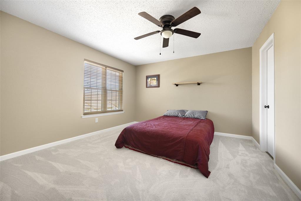 5626 Preston Oaks Road, Unit 35D Dallas, TX 75254 - Photo 18 of 29 2nd Primary with Ensuite Bath