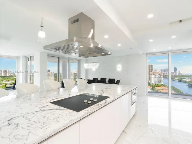 $5,999 | 19707 Turnberry Way, Unit 18K, Aventura, FL 33180