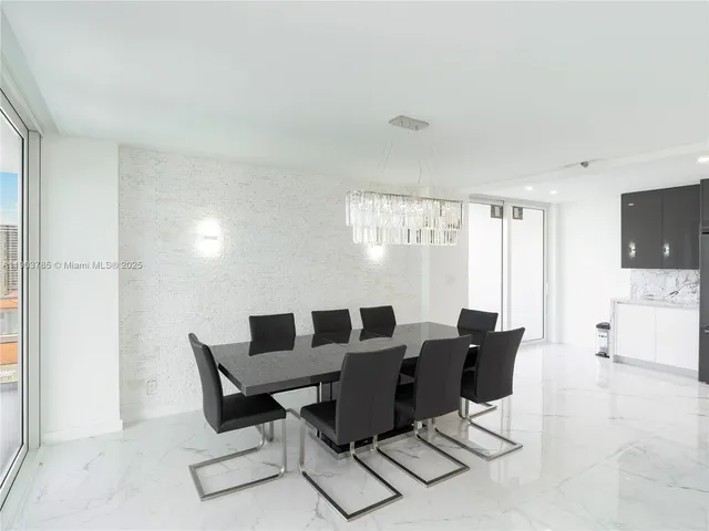 $5,999 | 19707 Turnberry Way, Unit 18K, Aventura, FL 33180