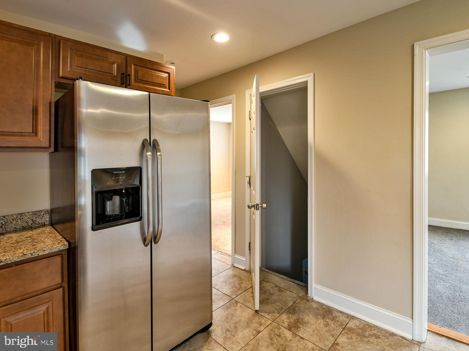 61 Del Rio Road Baltimore, MD 21222 - Photo 9 of 34 Gallery Image 9