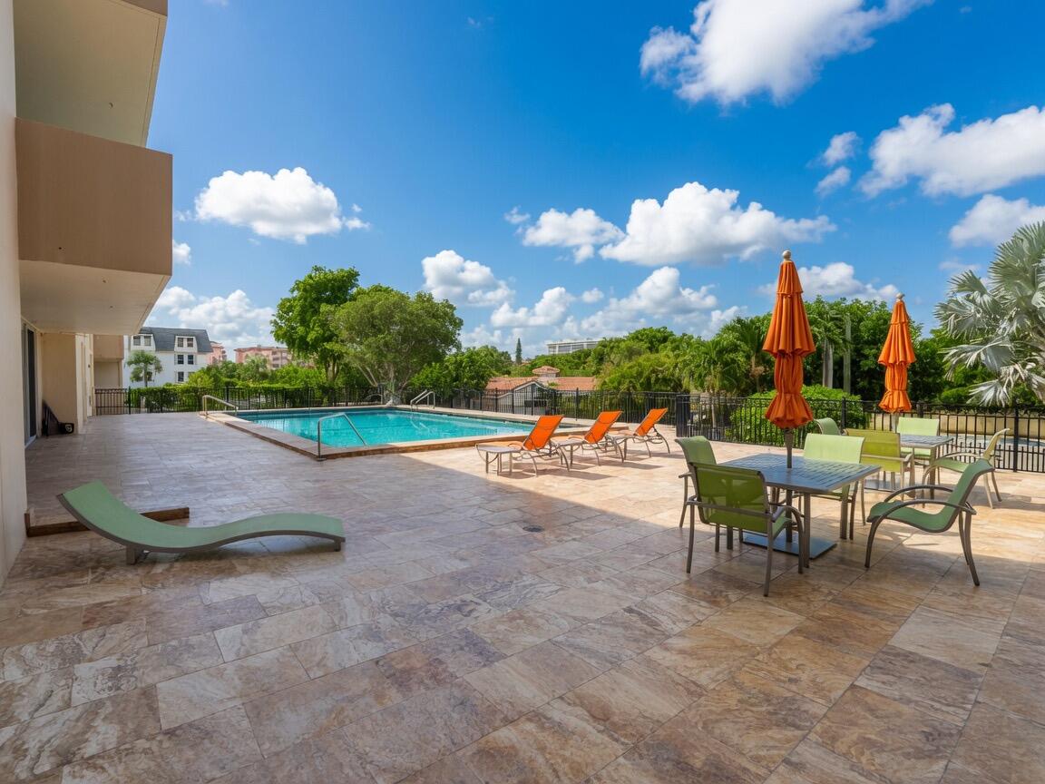 1000 Spanish River Road, Unit 4P Boca Raton, FL 33432 - Photo 16 of 18 IMG_9153