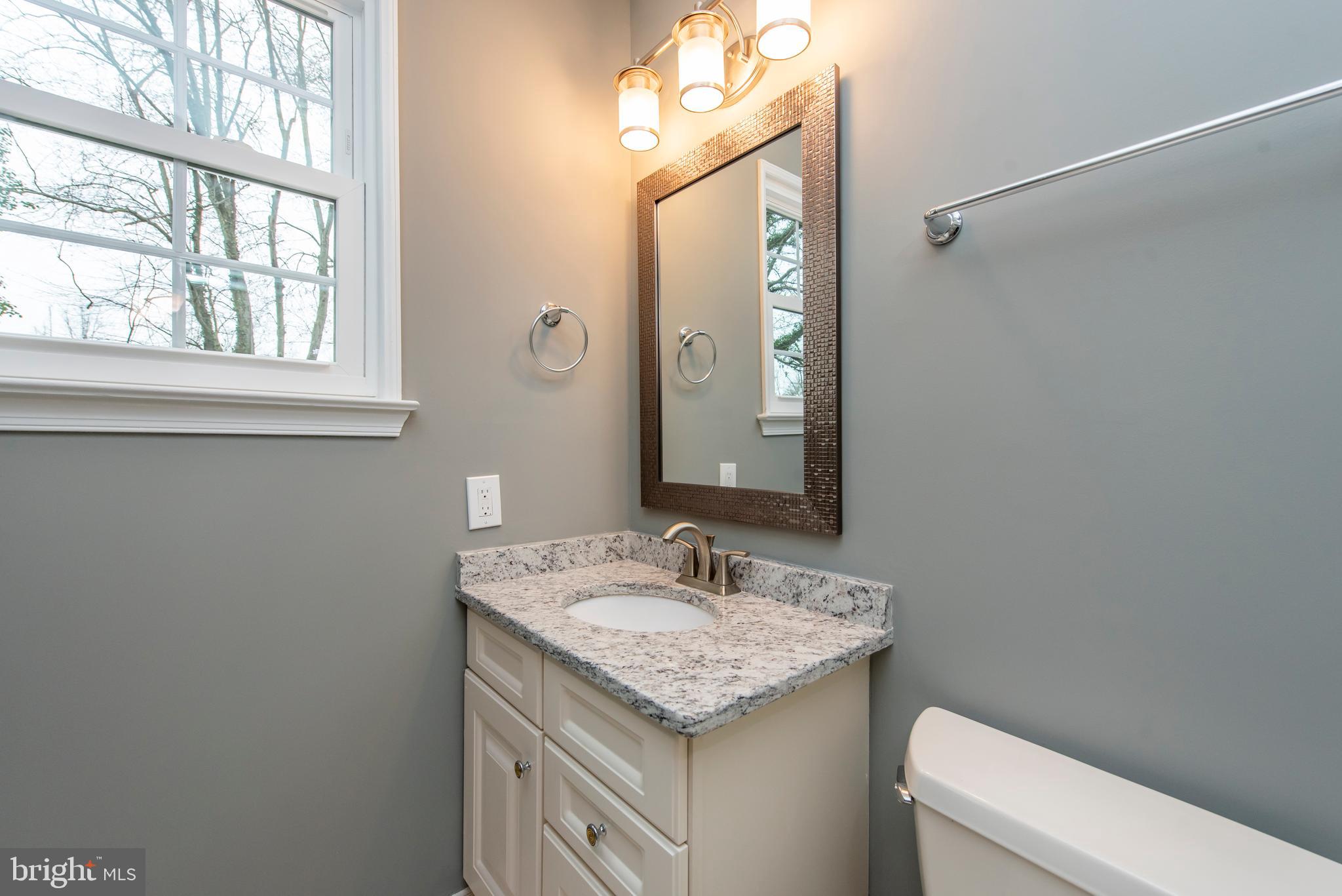2229 Drury Road Silver Spring, MD 20906 - Photo 20 of 53 Owner's bathroom