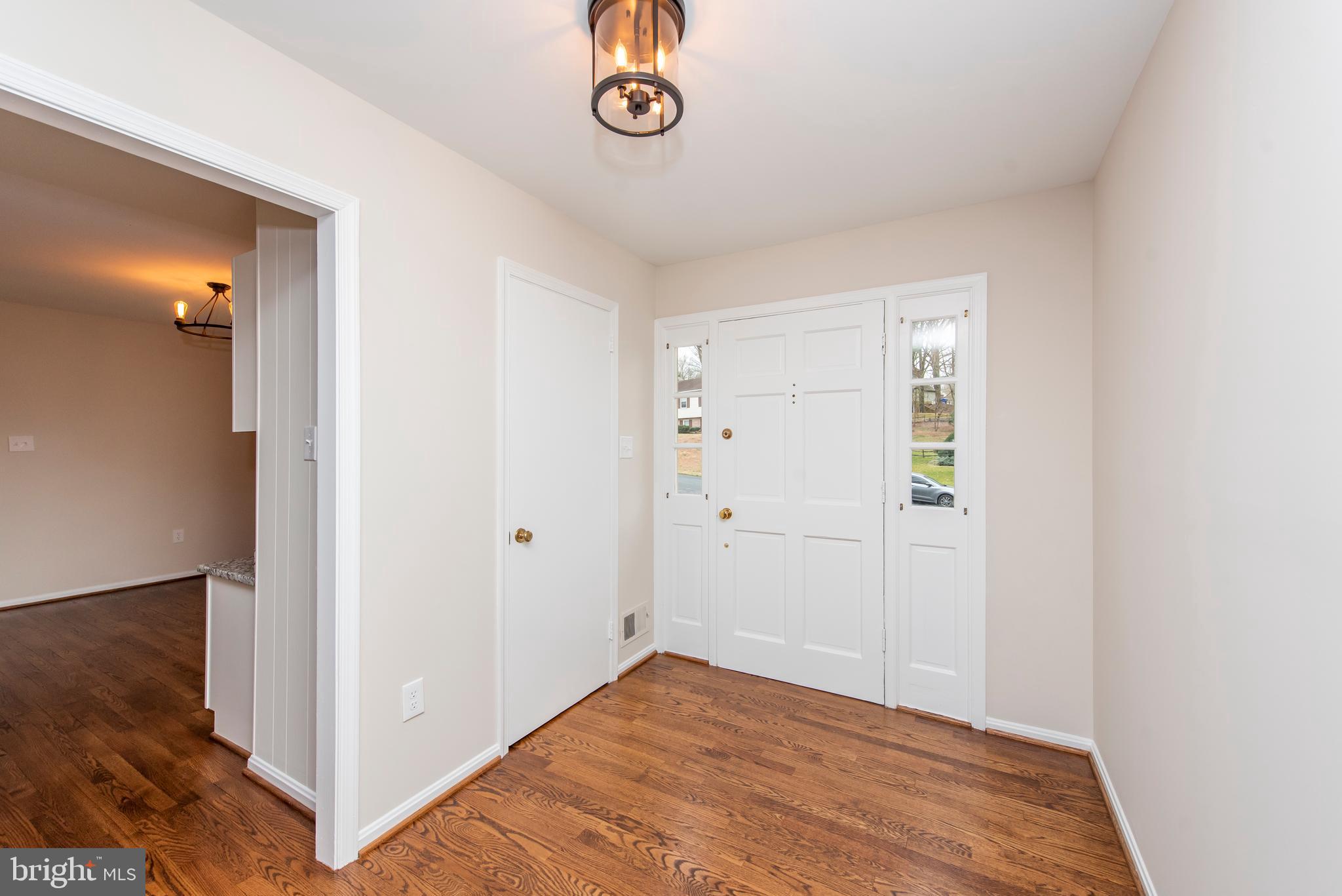 2229 Drury Road Silver Spring, MD 20906 - Photo 3 of 53 Foyer