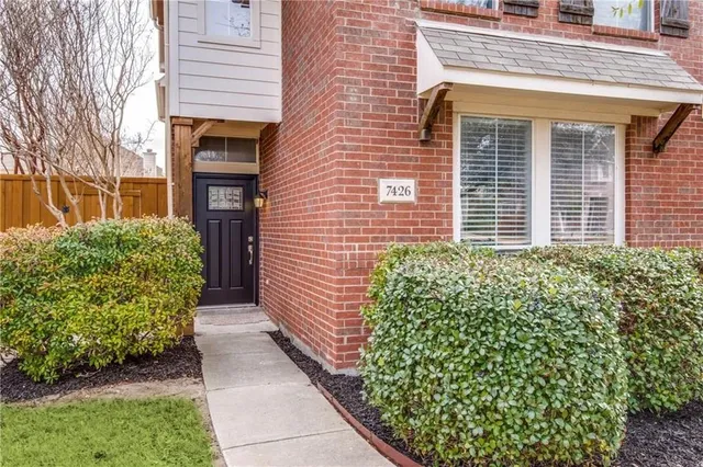 $2,700 | 7426 Saddlehorn Drive, Frisco, TX 75035
