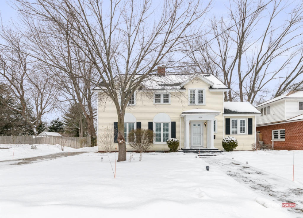 814 Ruddiman Drive North Muskegon, MI 49445 - Photo 1 of 26 814RuddimanDr001 LoRes