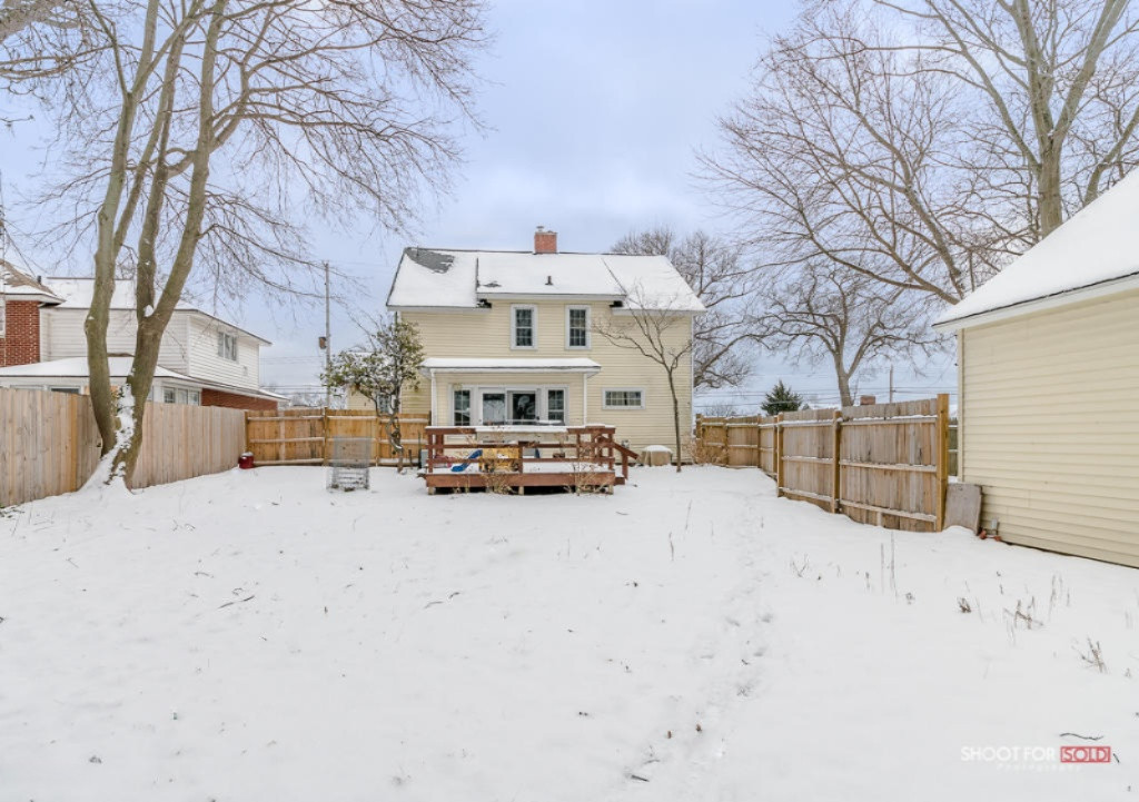 814 Ruddiman Drive North Muskegon, MI 49445 - Photo 2 of 26 814RuddimanDr002 LoRes