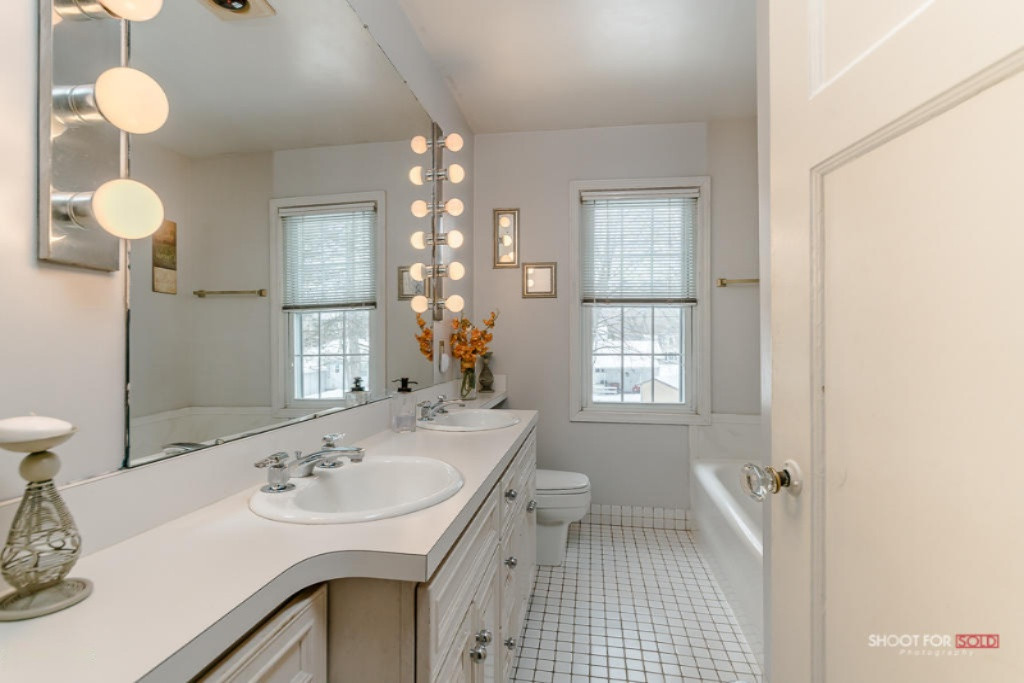 814 Ruddiman Drive North Muskegon, MI 49445 - Photo 21 of 26 814RuddimanDr022 LoRes