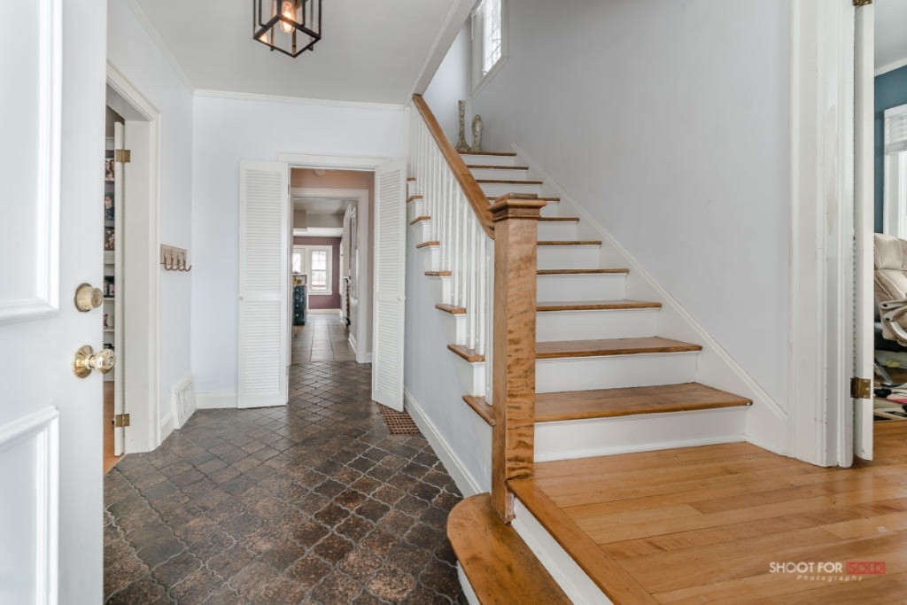 814 Ruddiman Drive North Muskegon, MI 49445 - Photo 4 of 26 814RuddimanDr004 LoRes