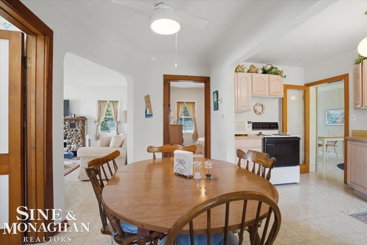 637 South Lakeshore Road Port Sanilac, MI 48469 - Photo 13 of 49