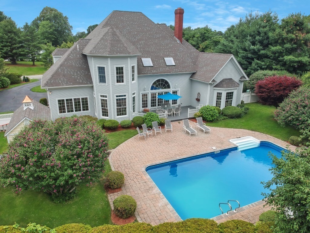 48 Campion Road North Andover, MA 01845 - Photo 3 of 41 Gallery Image 3