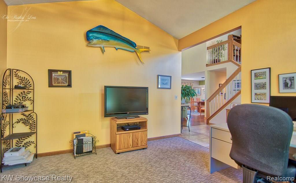 3348 Benstein Road Commerce Township, MI 48382 - Photo 7 of 40 .