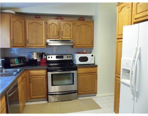 206 Baintree Road Coraopolis, PA 15108 - Photo 8 of 17 Kitchen.