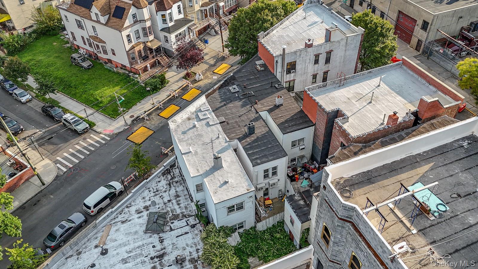 681 Rhinelander Avenue Bronx, NY 10462 - Photo 27 of 30 Bird's eye view