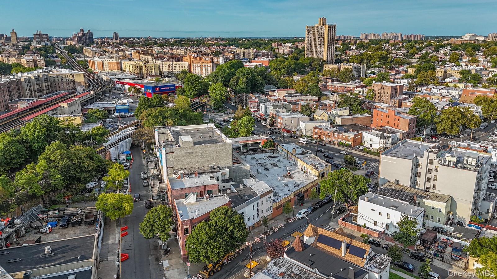 681 Rhinelander Avenue Bronx, NY 10462 - Photo 28 of 30 Aerial overview of property's location featuring nearby urban area