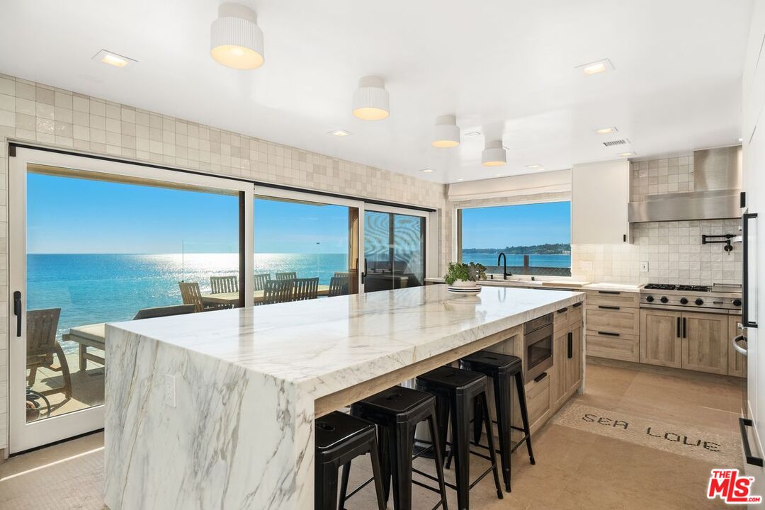 25302 Malibu Road Malibu, CA 90265 - Photo 1 of 36