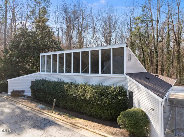 $249,900 | 220 Elizabeth Street, Unit A1, Chapel Hill, NC 27514