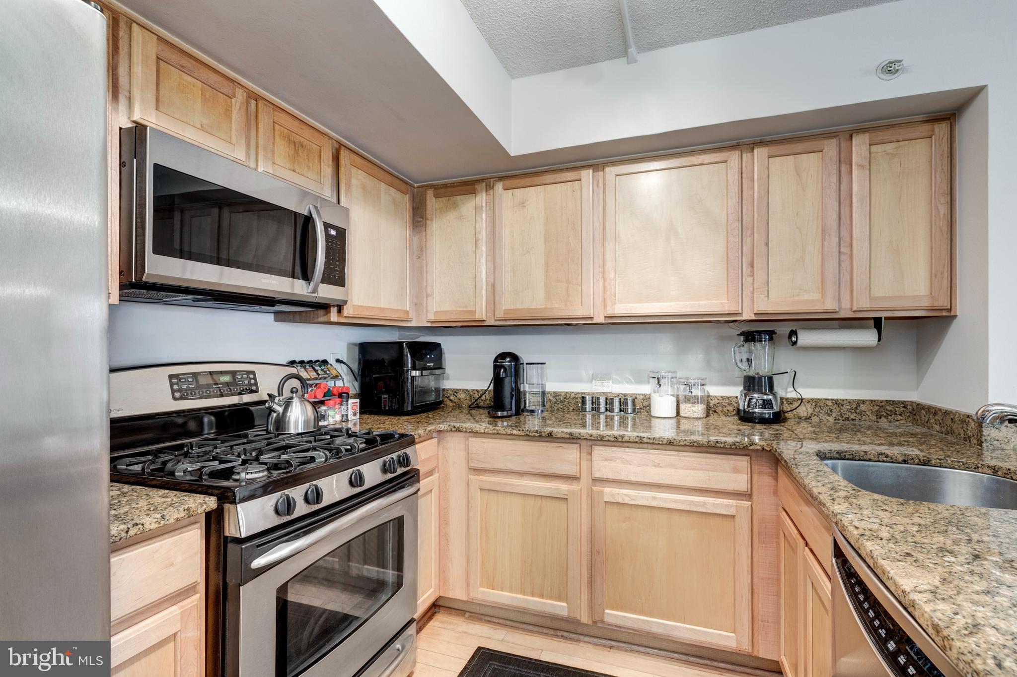 7923 Eastern Avenue Northwest, Unit 704 Silver Spring, MD 20910 - Photo 9 of 33 Kitchen