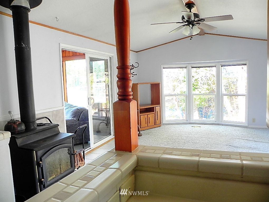310 East Eckert Road Grapeview, WA 98546 - Photo 3 of 20 Gallery Image 3