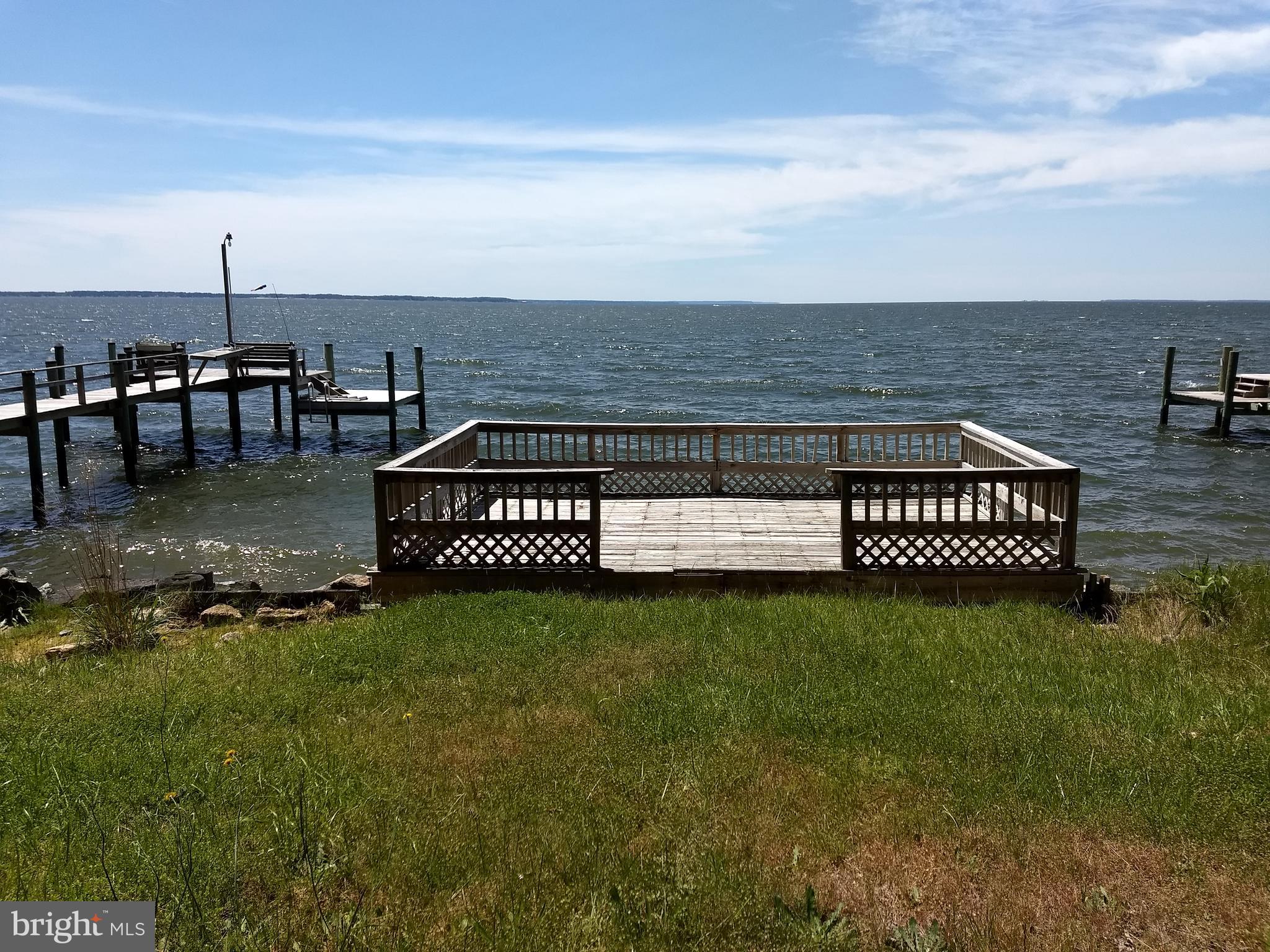 18265 River Road Tall Timbers, MD 20690 - Photo 3 of 32 Shoreline Deck