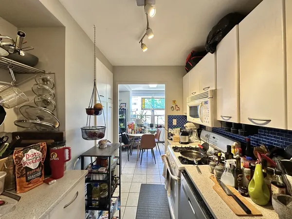 $2,995 | 3950 North Lake Shore Drive, Unit 1928, Chicago, IL 60613